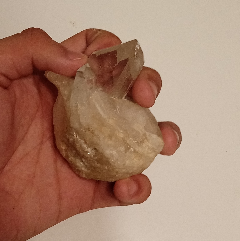 Medium size, authentic cluster of quartz